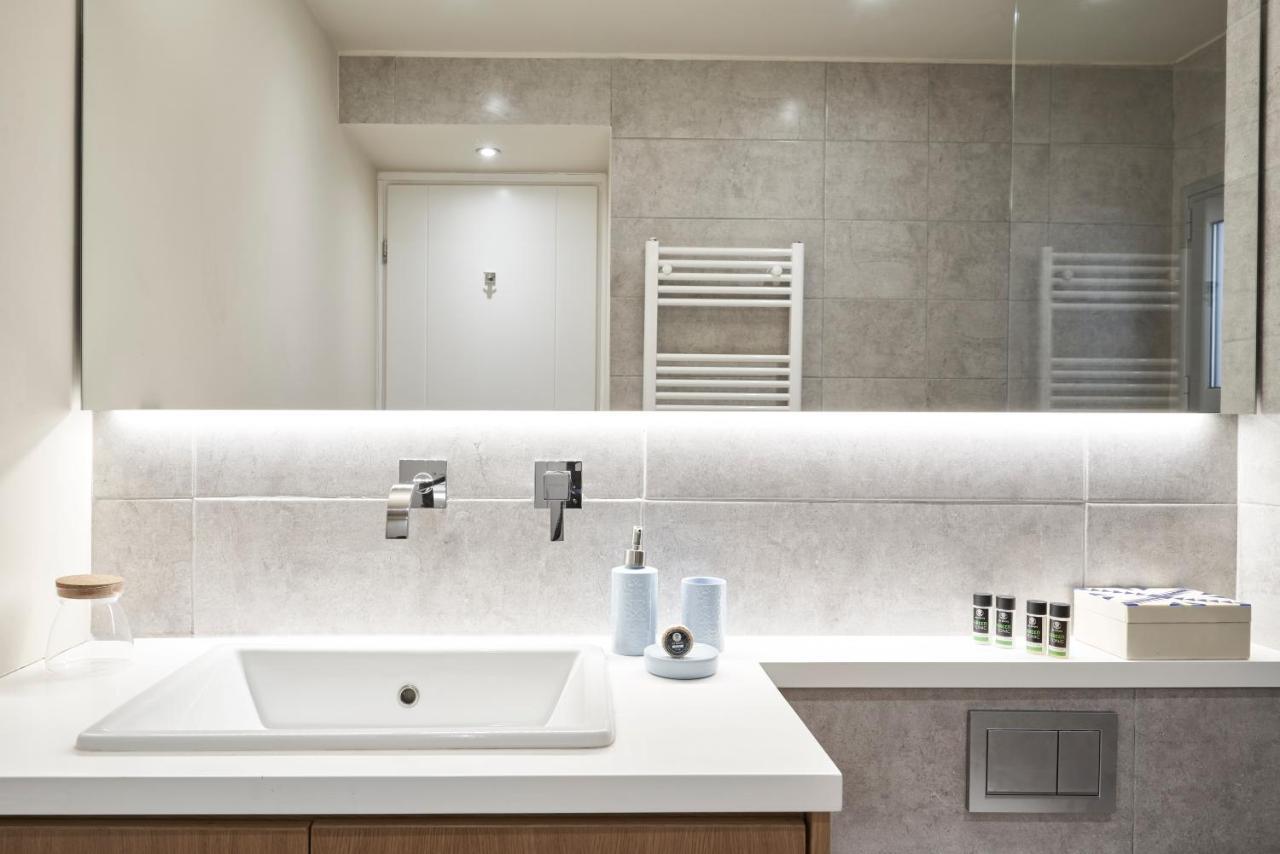 Charitos Iχ, Chic N Modern 2Bd Apt Athen Exterior foto