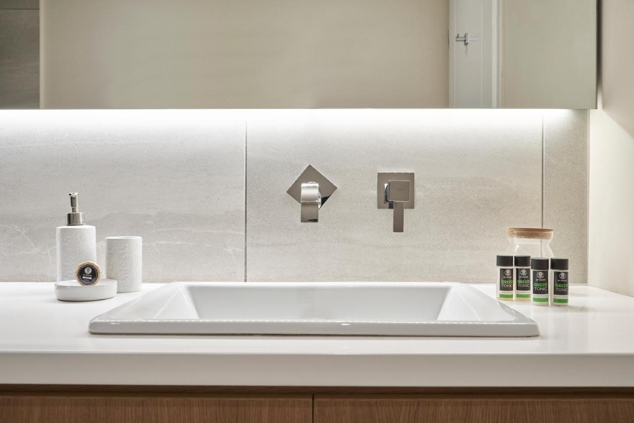 Charitos Iχ, Chic N Modern 2Bd Apt Athen Exterior foto
